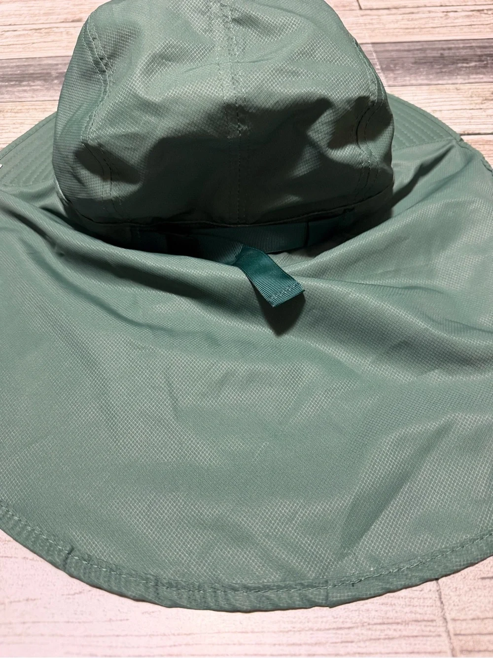 FARMERS DEFENSE Garden Shade Hat Green One Size Lightweight